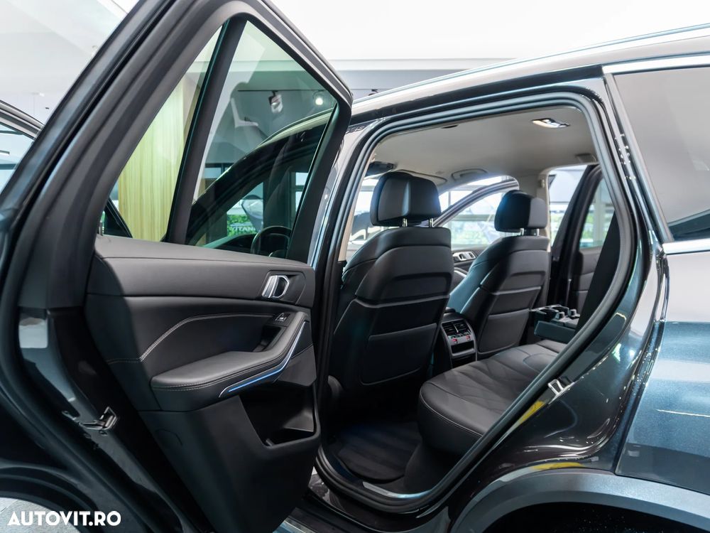 BMW X5 xDrive45e - 24