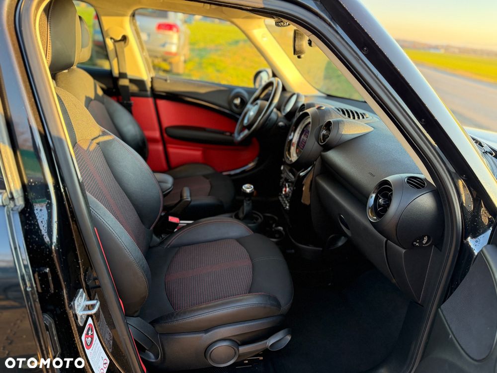 MINI Countryman Cooper D ALL4 EU6 - 24