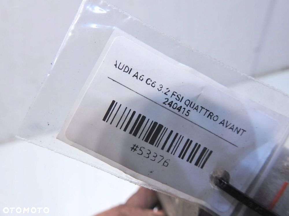 ŁAPA PODUSZKA MOSTU TYŁ AUDI A6 C6 3.2 FSI QUATTRO 8E0599125M 8E0599125S - 4