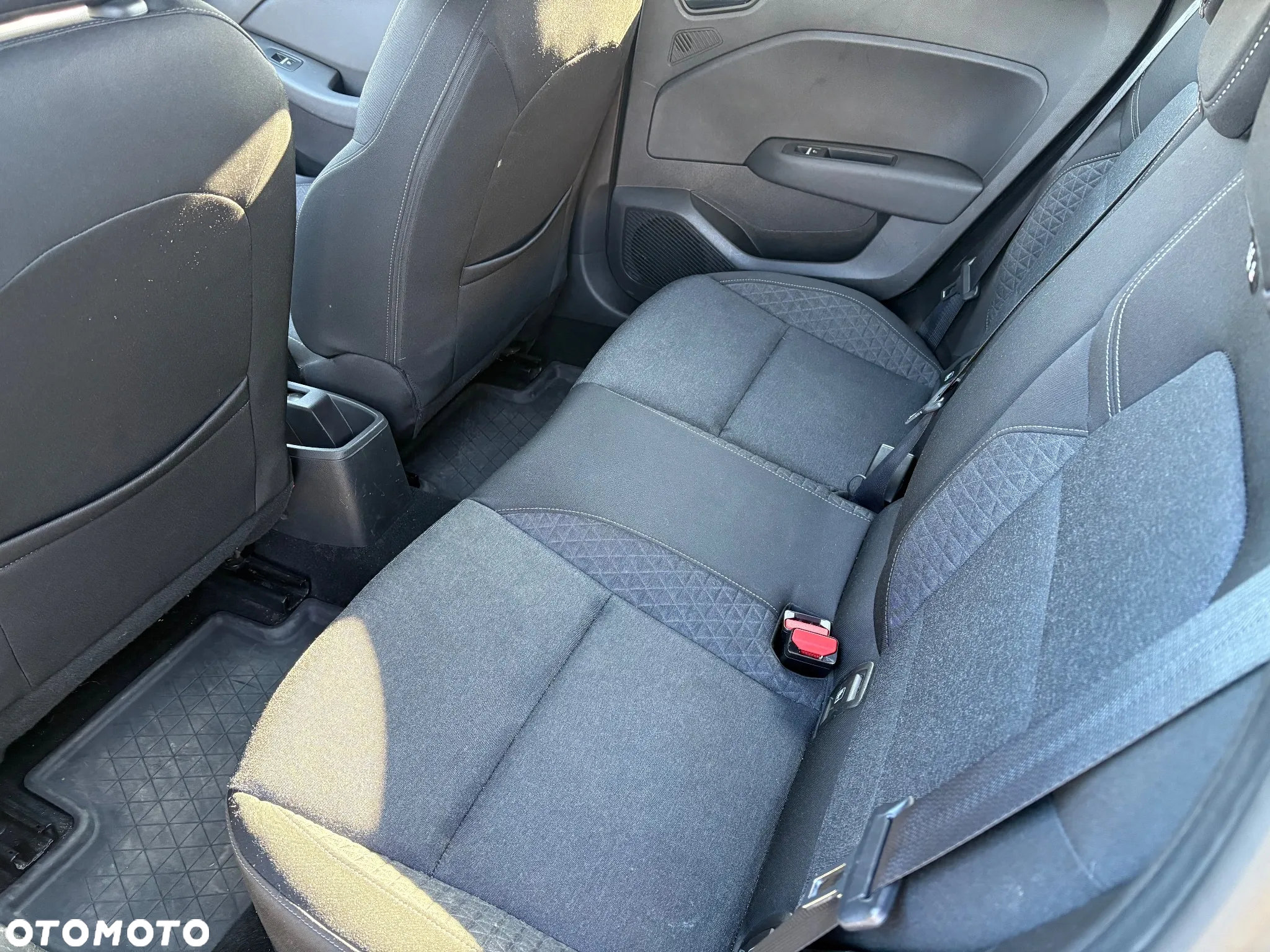 Renault Clio 1.0 TCe Zen - 8