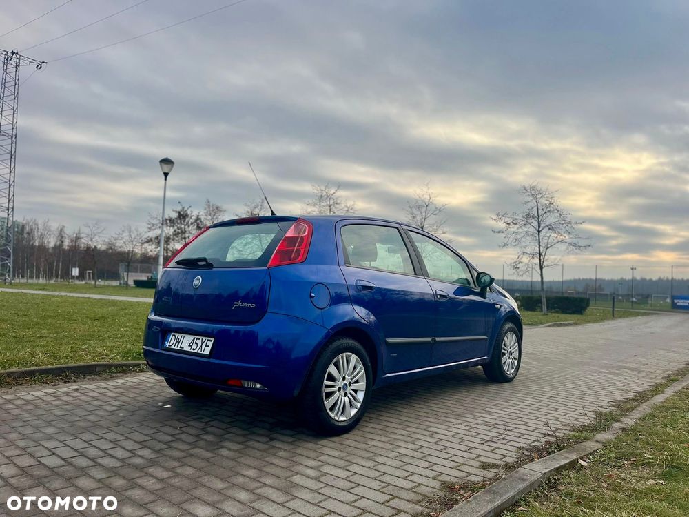 Fiat Grande Punto - 5