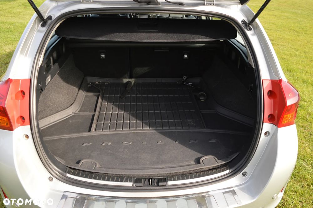 Toyota Auris 2.0 D-4D Prestige - 7