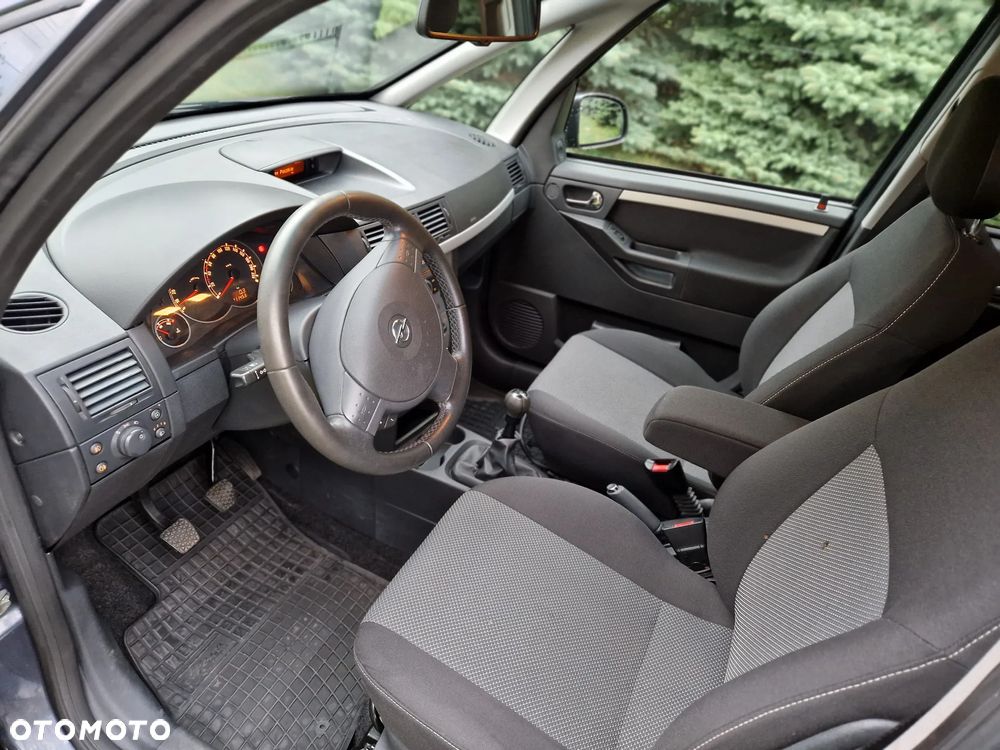 Opel Meriva 1.8 16V (Essentia) - 13