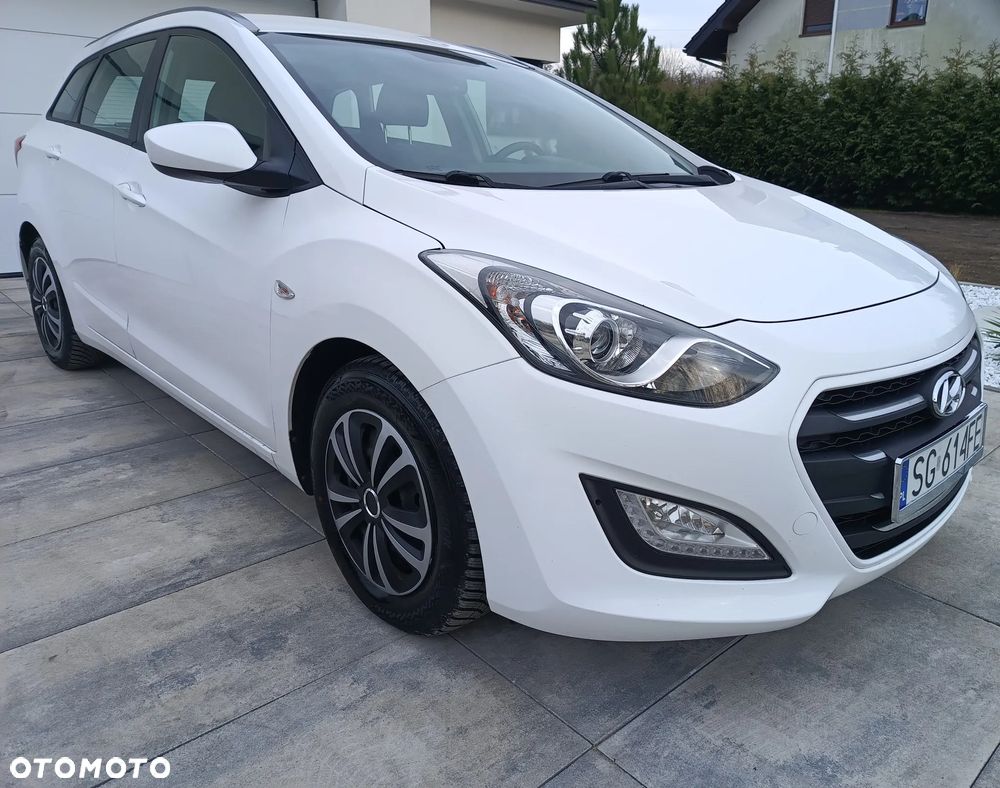 Hyundai i30 blue 1.6 CRDi Style - 8