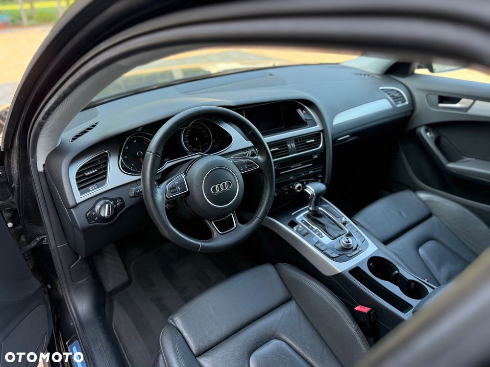 Audi A4 Avant 2.0 TDI DPF multitronic S line Sportpaket - 11