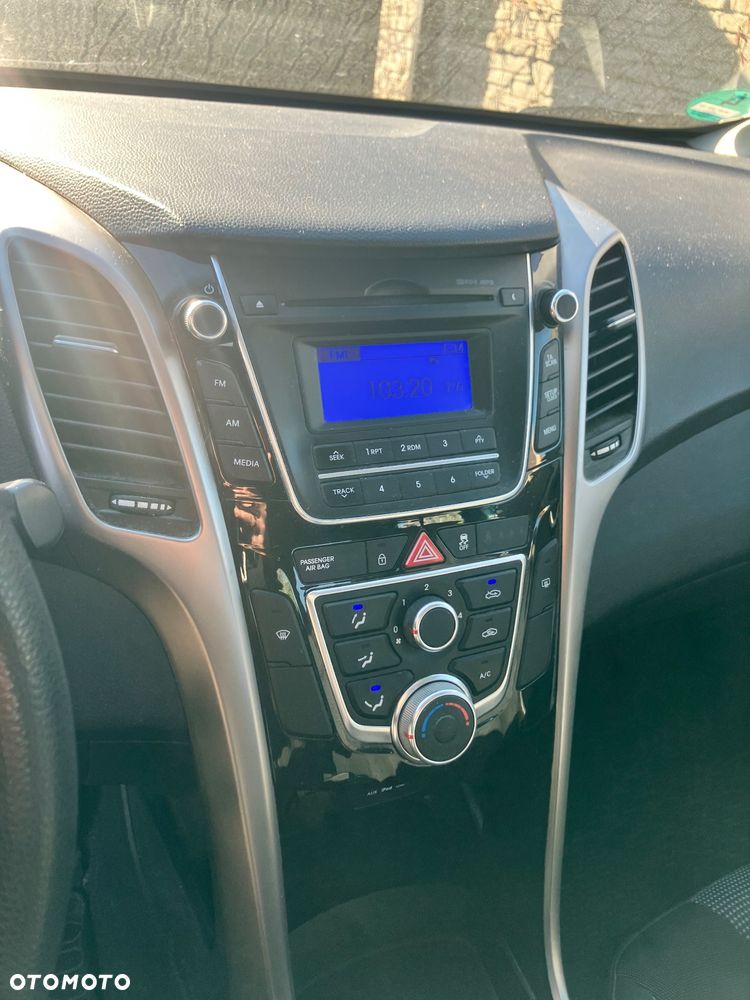 Hyundai i30 blue 1.6 CRDi Trend - 7