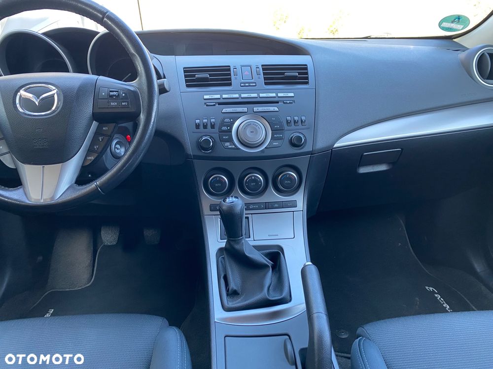 Mazda 3 1.6 MZR 90th Anniversary - 37