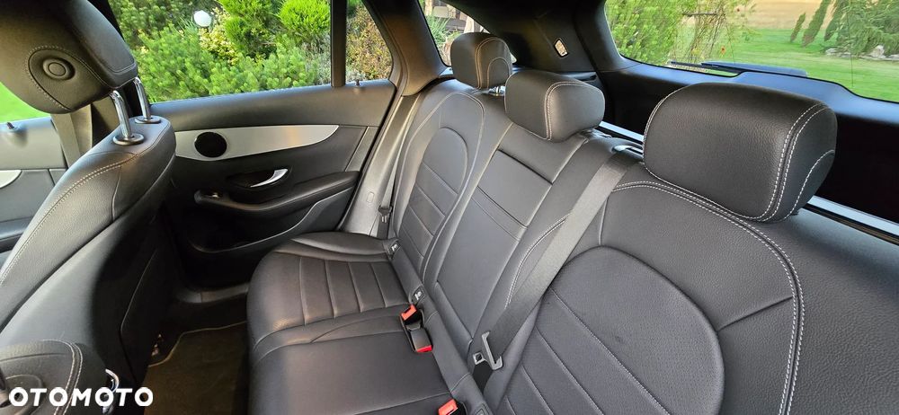 Mercedes-Benz GLC 300 4-Matic - 23