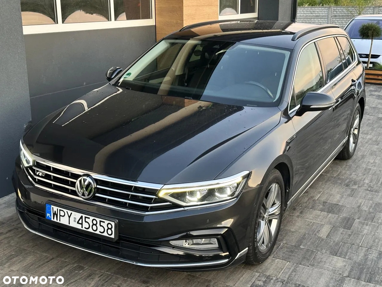 Volkswagen Passat Variant 1.6 TDI SCR DSG Business - 12
