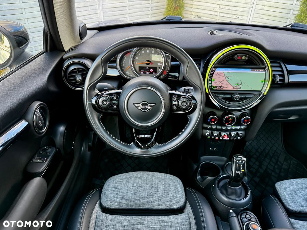 MINI Cooper John Works Trim - 6