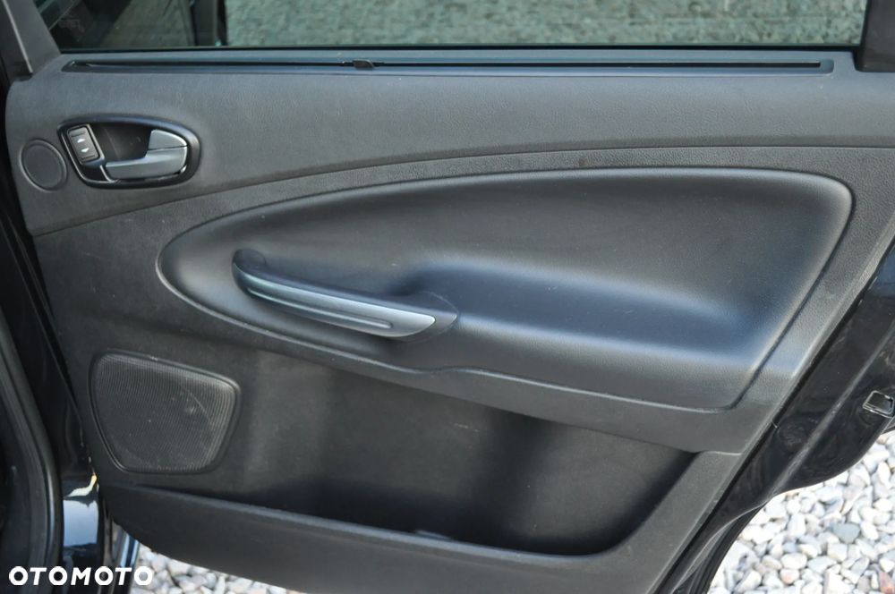 Ford S-Max 2.0 TDCi Titanium - 29