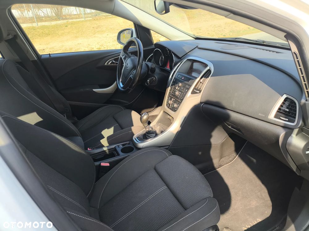 Opel Astra - 8