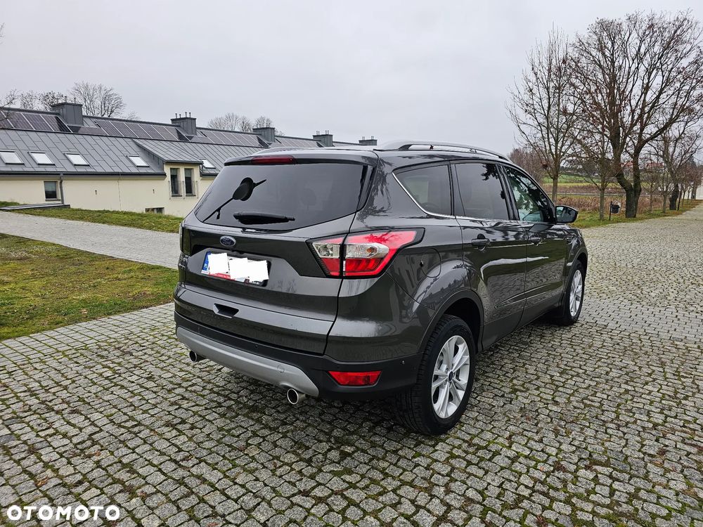 Ford Kuga 2.0 TDCi FWD Titanium Plus - 24