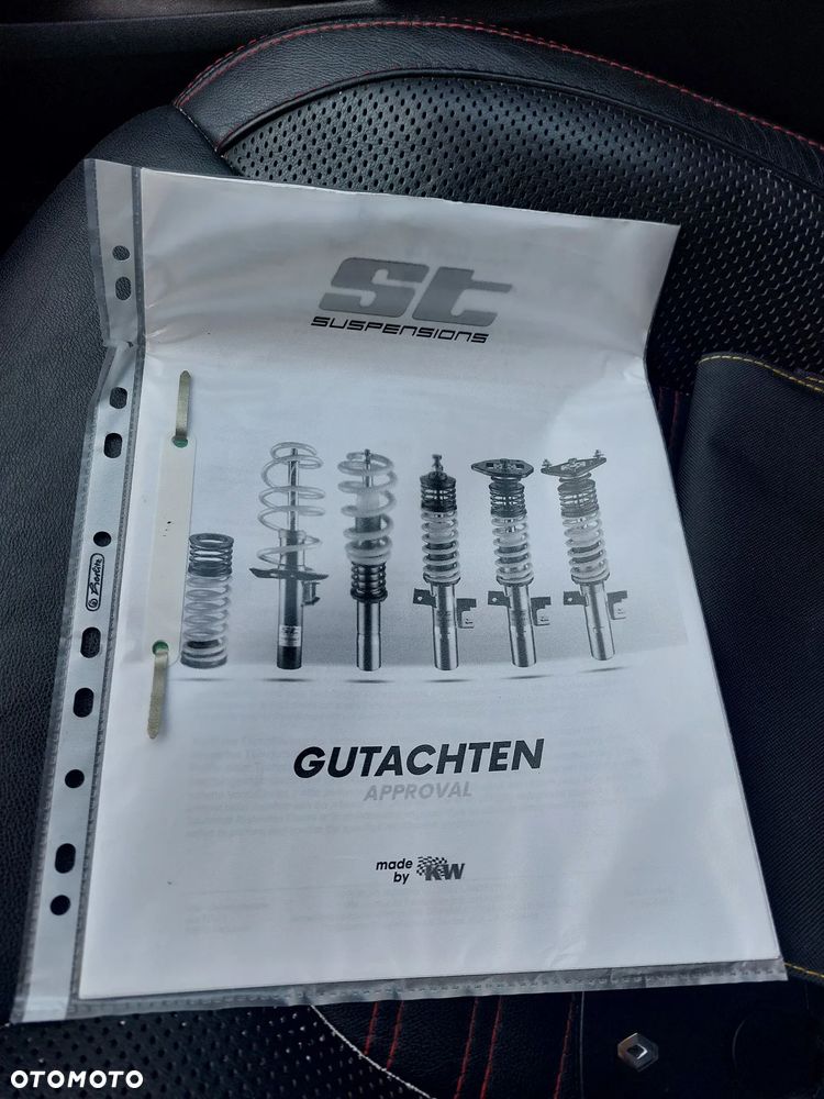 Renault Clio TCe 220 EDC R.S Trophy - 9