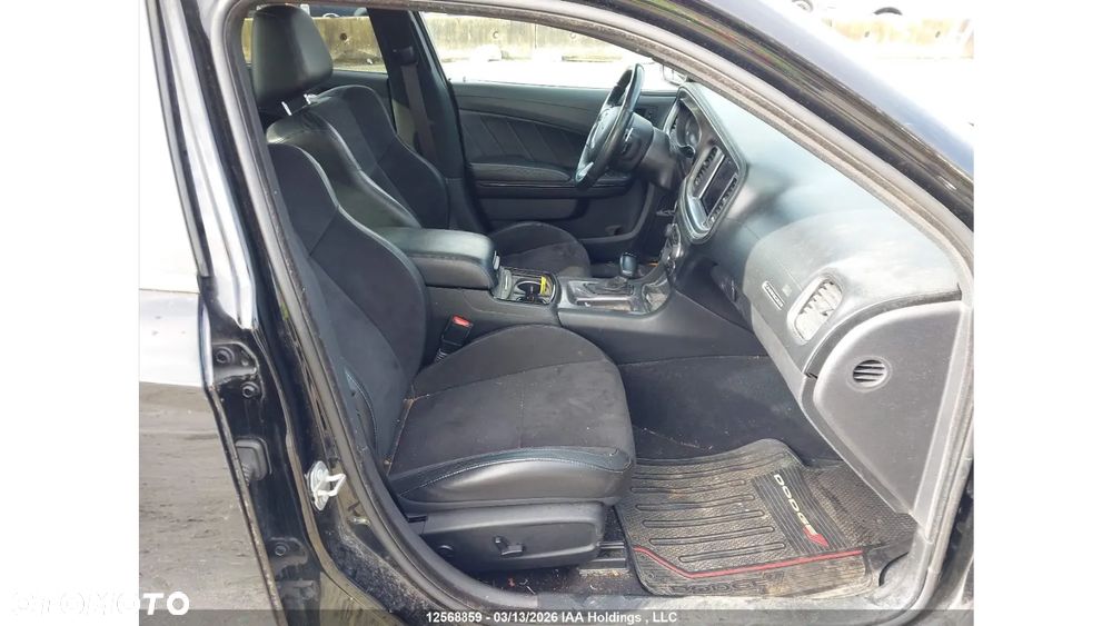 Dodge Charger 5.7 R/T - 10