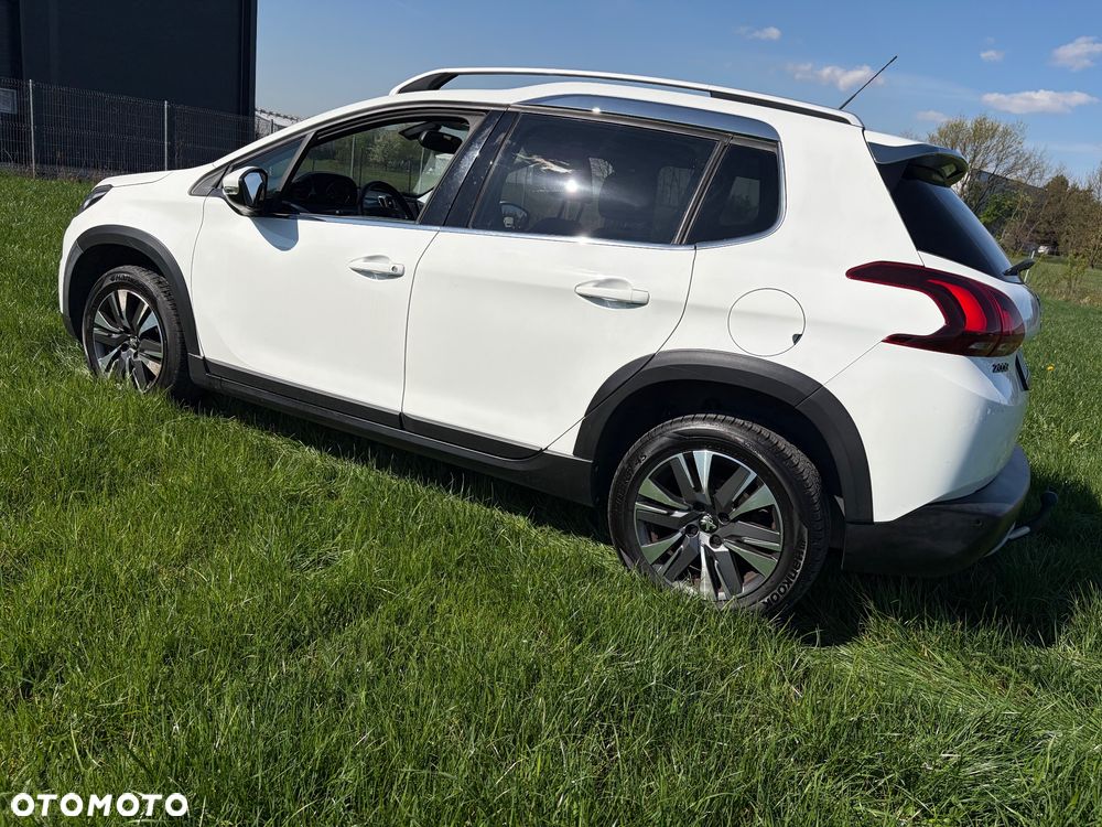 Peugeot 2008 PureTech 130 GPF Stop&Start Crossway - 8