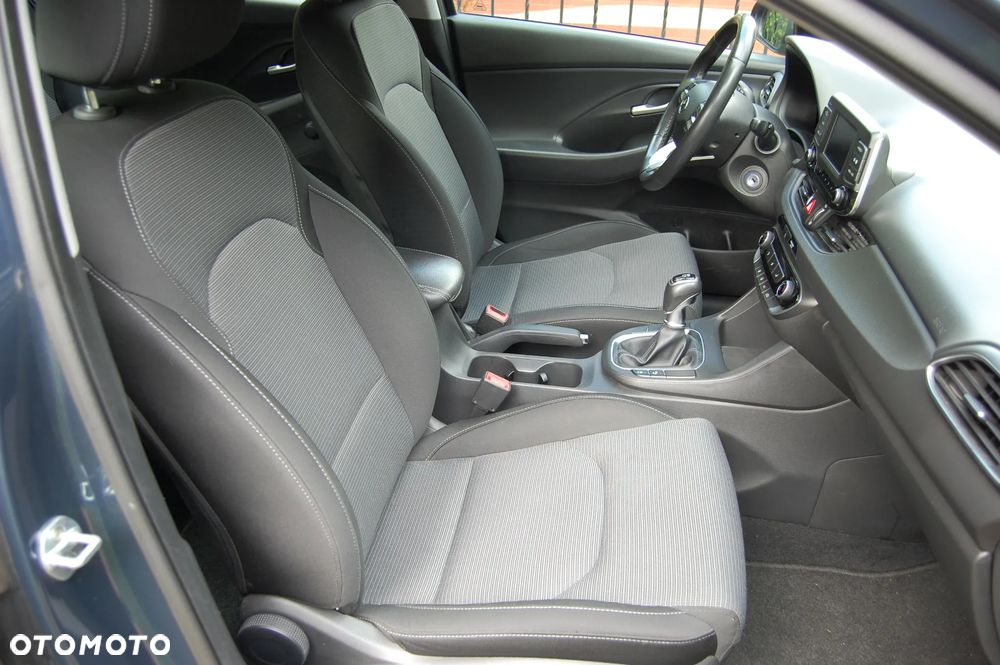 Hyundai i30 1.4 Trend - 27