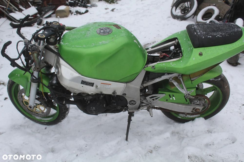 Suzuki GSXR GSX R 600 K1 K2 cały na części lagi silnik stelaż ogon - 1