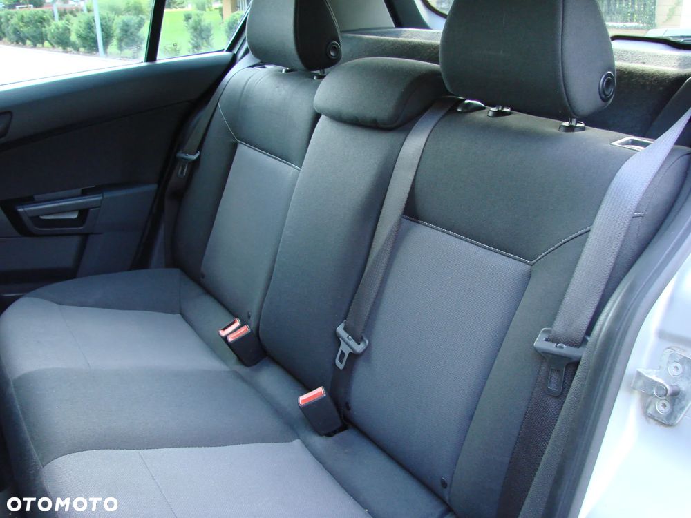 Opel Astra - 17