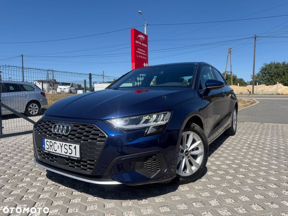 Audi A3 Sportback - 1