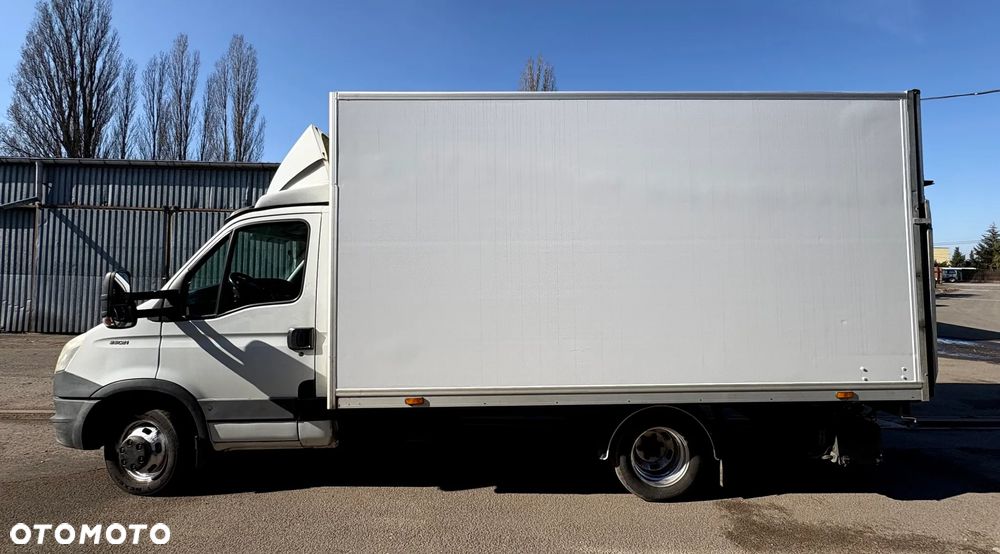Iveco DAILY 35C21 - 3