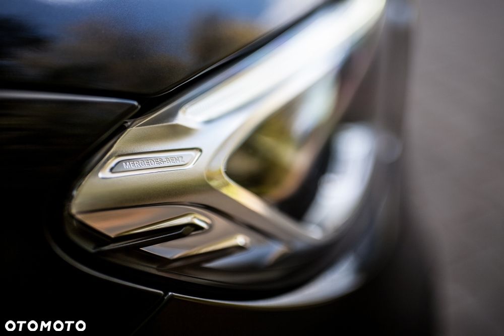 Mercedes-Benz GLC - 38