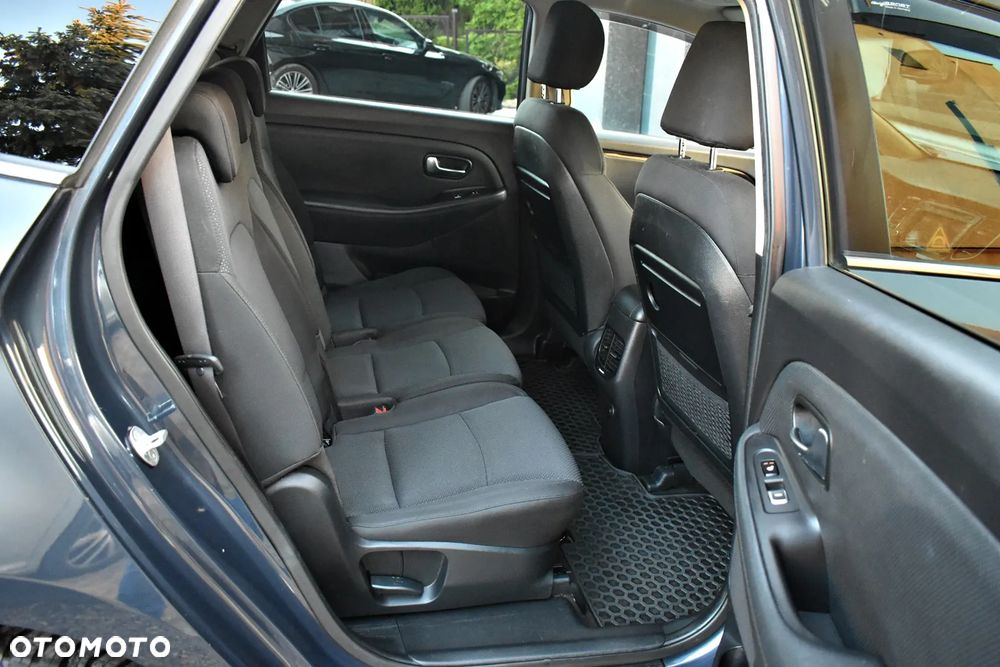 Kia Carens 1.6 GDI Business Line EU6 - 22