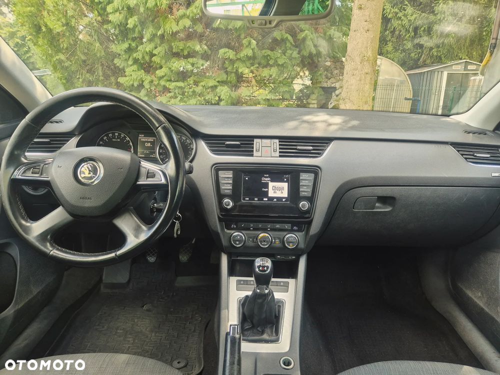 Skoda Octavia 1.6 TDI 4x4 Ambition - 10