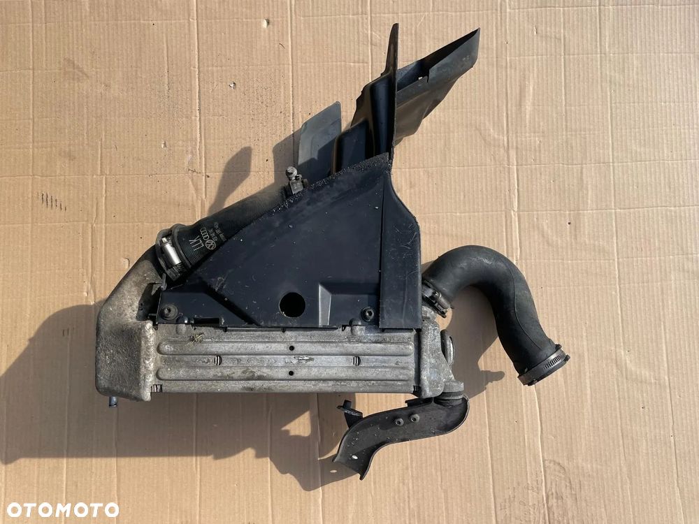 AUDI A8 D3 3.0 TDI INTERCOOLER PRAWY 4E0145806D - 4