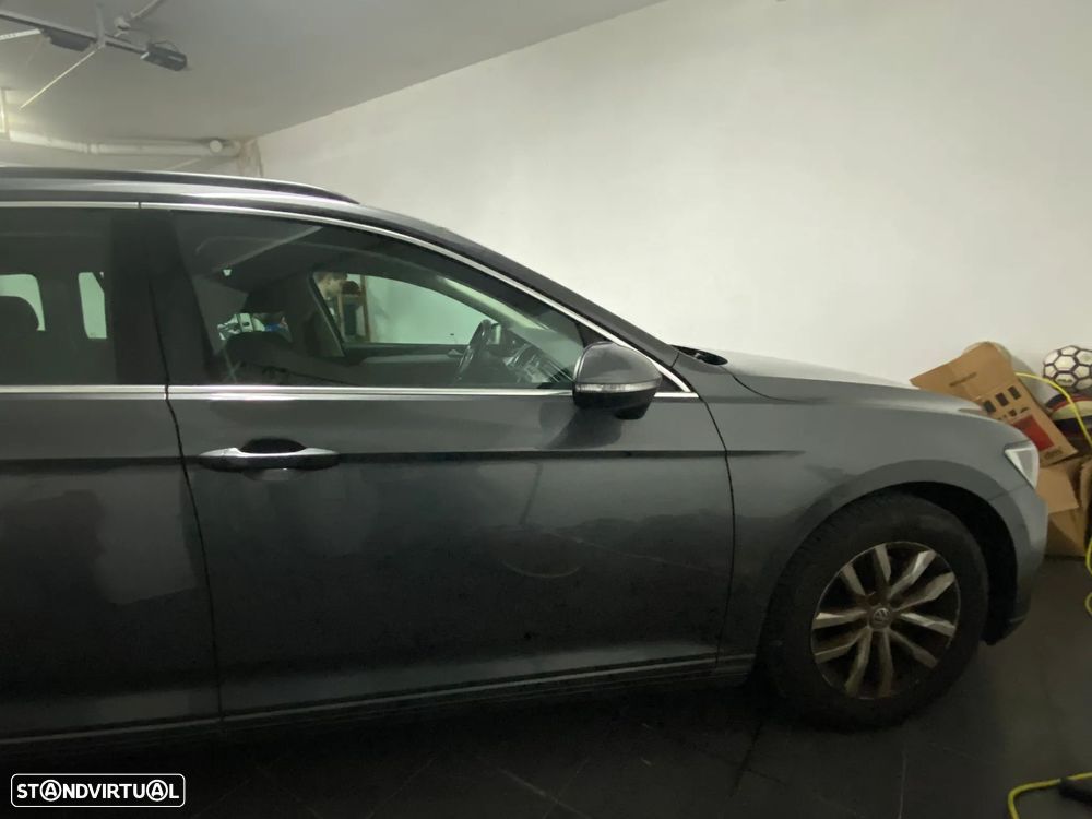 VW Passat 2.0 TDI Confortline - 5