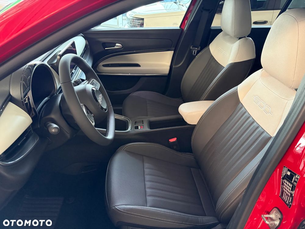 Fiat 600 1.2 Turbo La Prima eDCT - 6