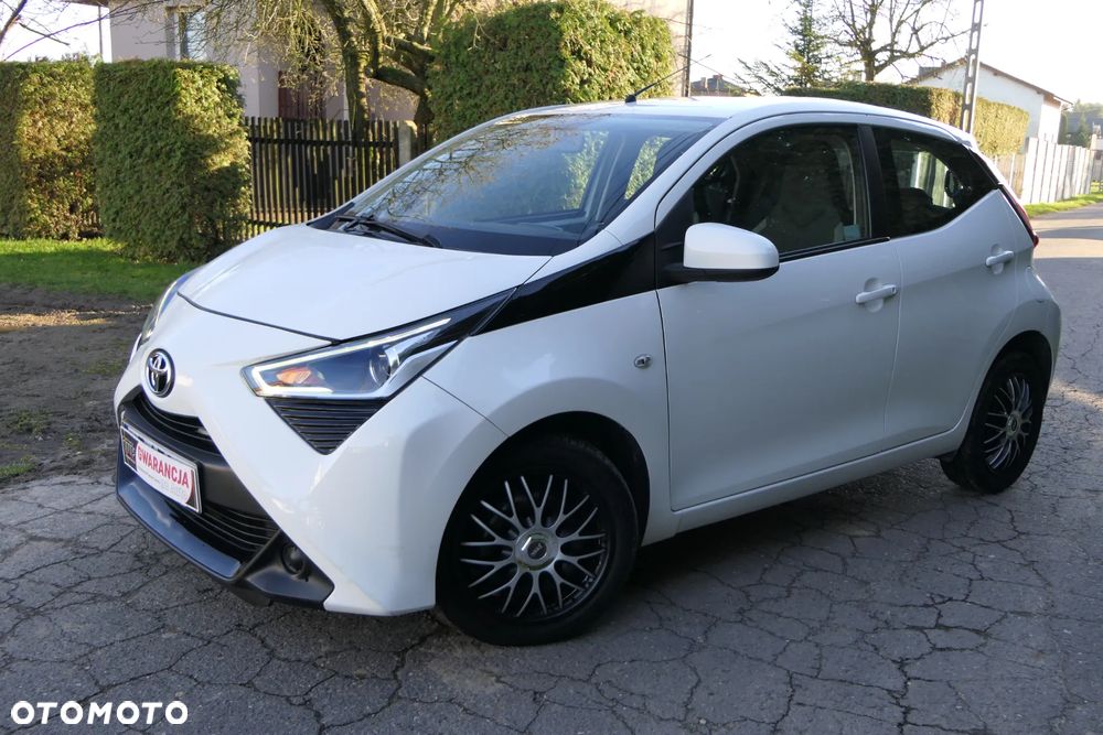 Toyota Aygo 1.0 VVT-i Color Edition - 1