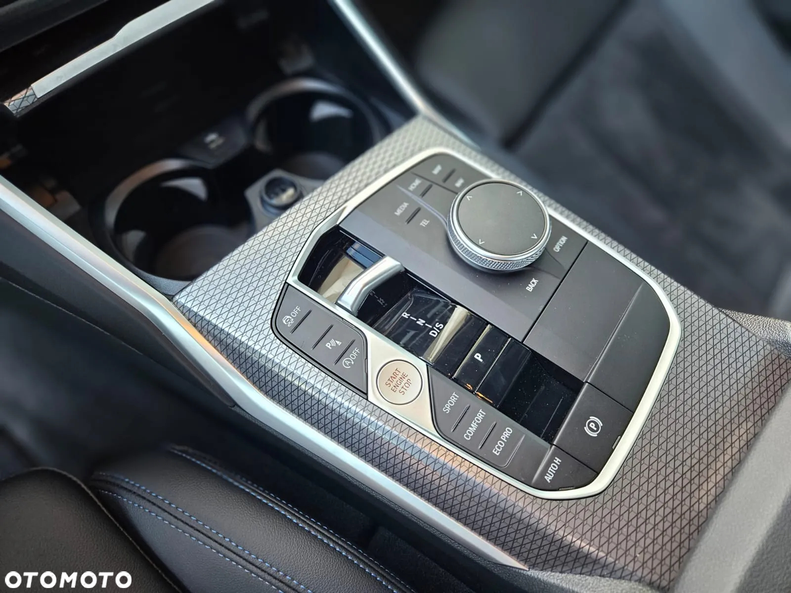 BMW Seria 3 318i M Sport - 15