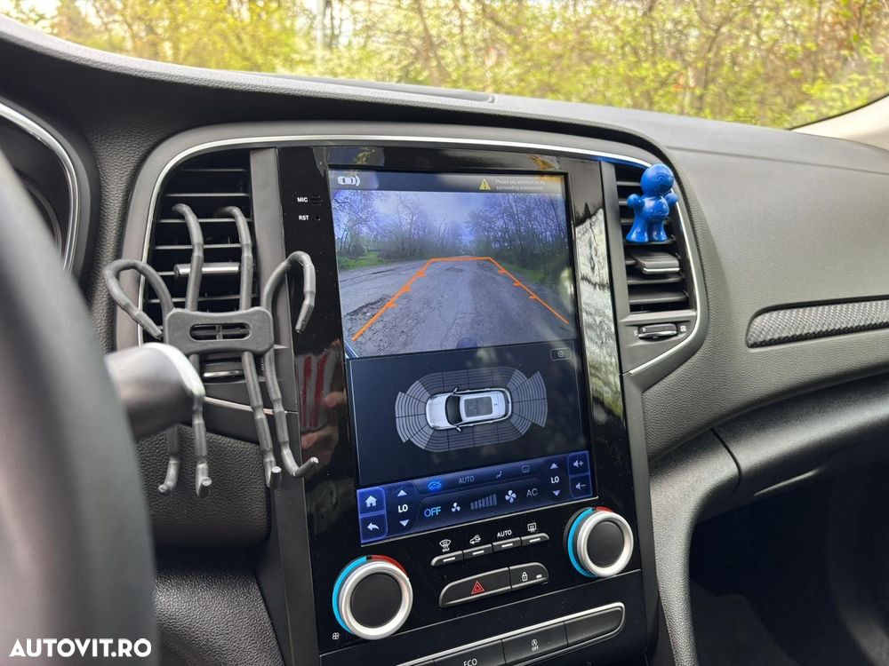 Renault Megane TCe GPF Zen - 8