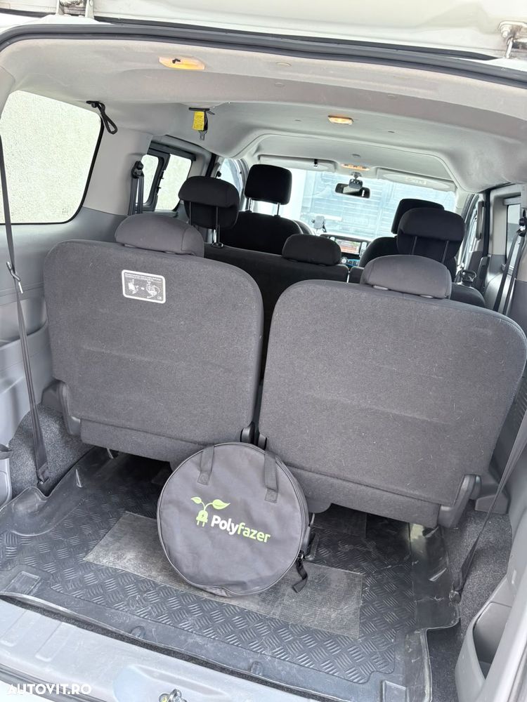 Nissan NV200 - 10