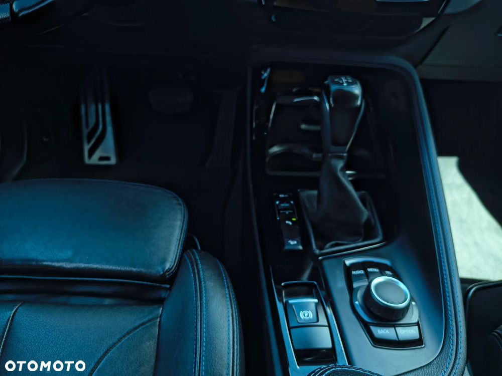 BMW X1 - 26