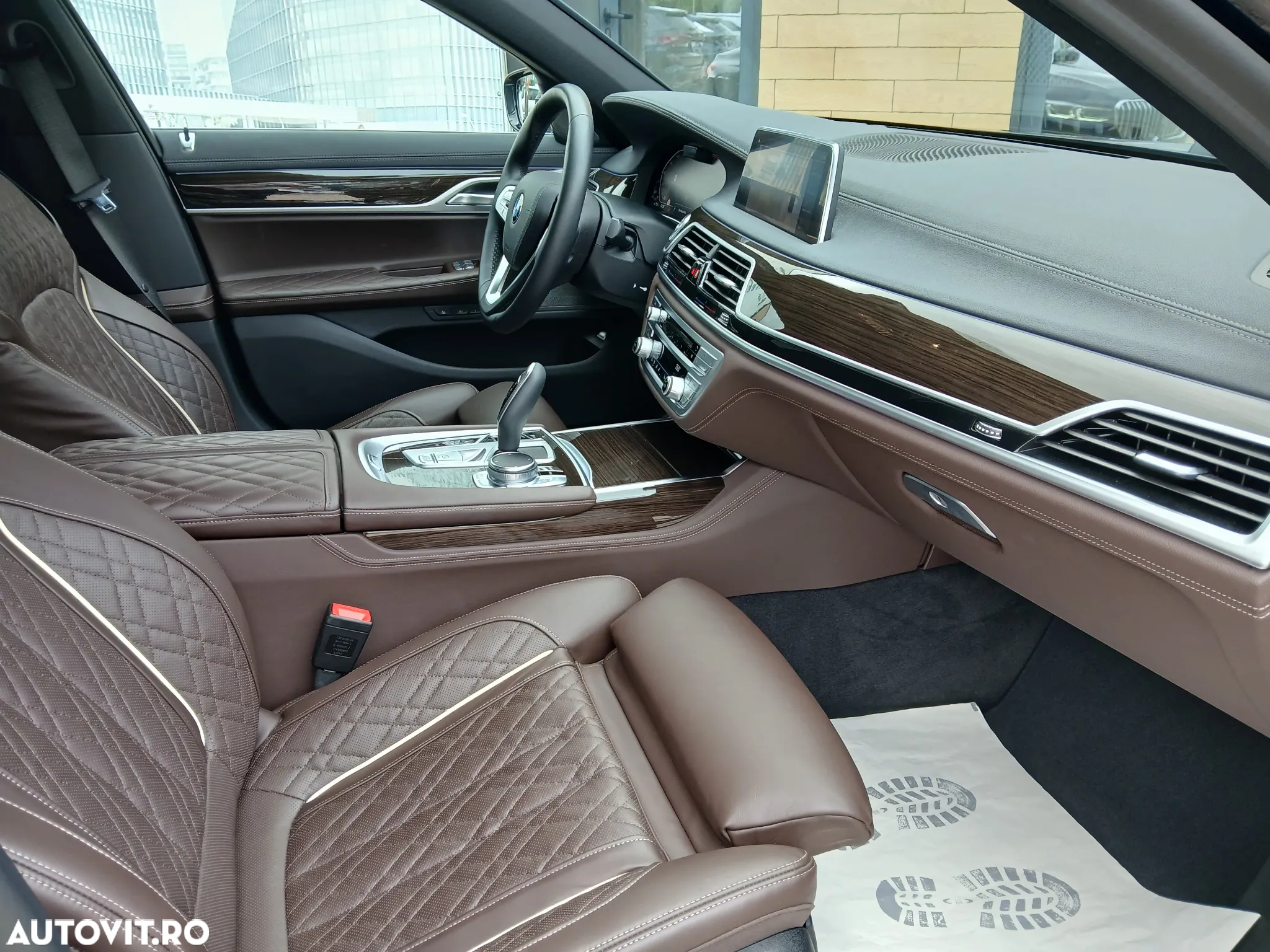 BMW Seria 7 740Li xDrive - 17
