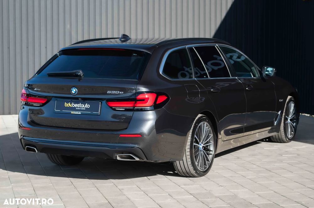 BMW Seria 5 530e xDrive Aut. Luxury Line - 41