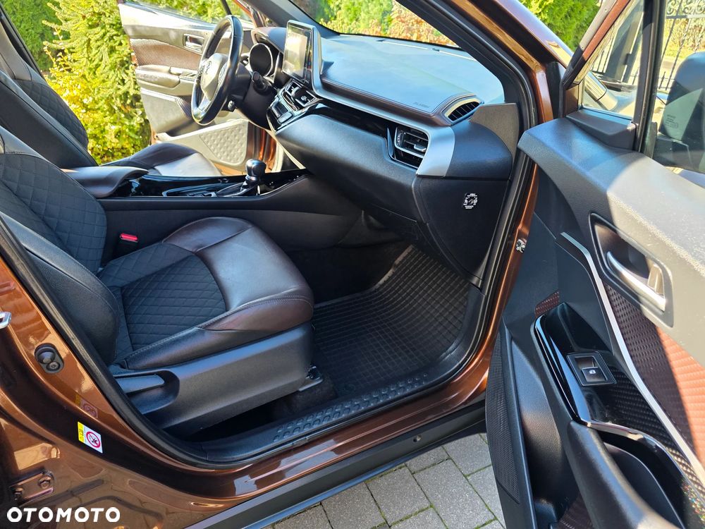 Toyota C-HR 1.8 Hybrid Executive - 11