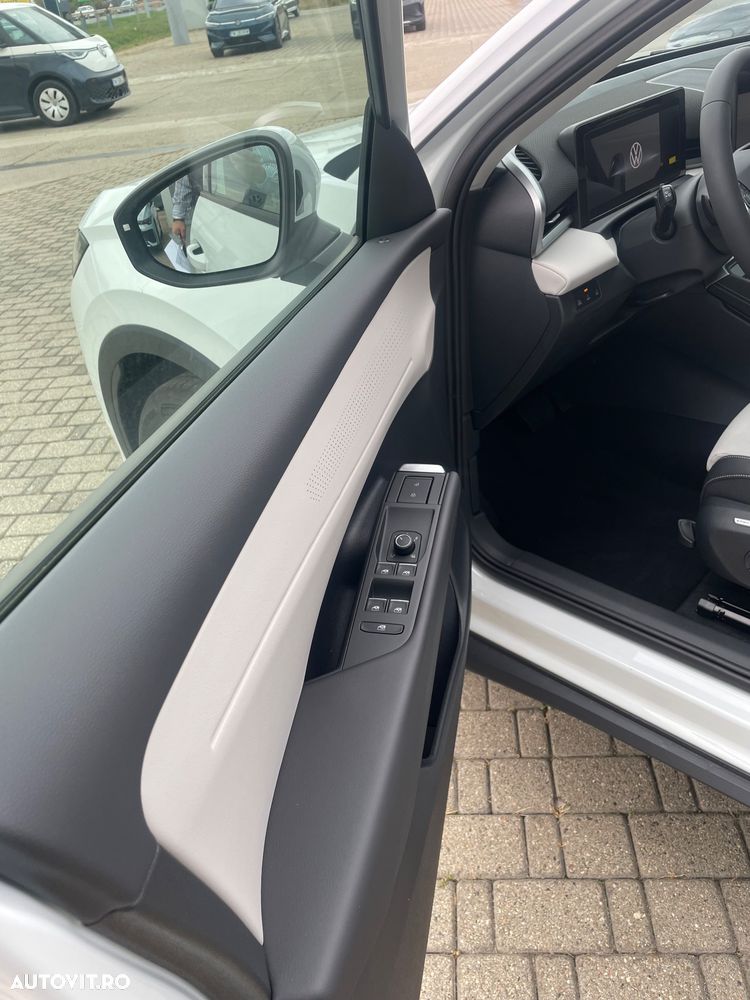 Volkswagen T-Roc 1.5 eTSI 115 CP DSG MHEV Style - 17