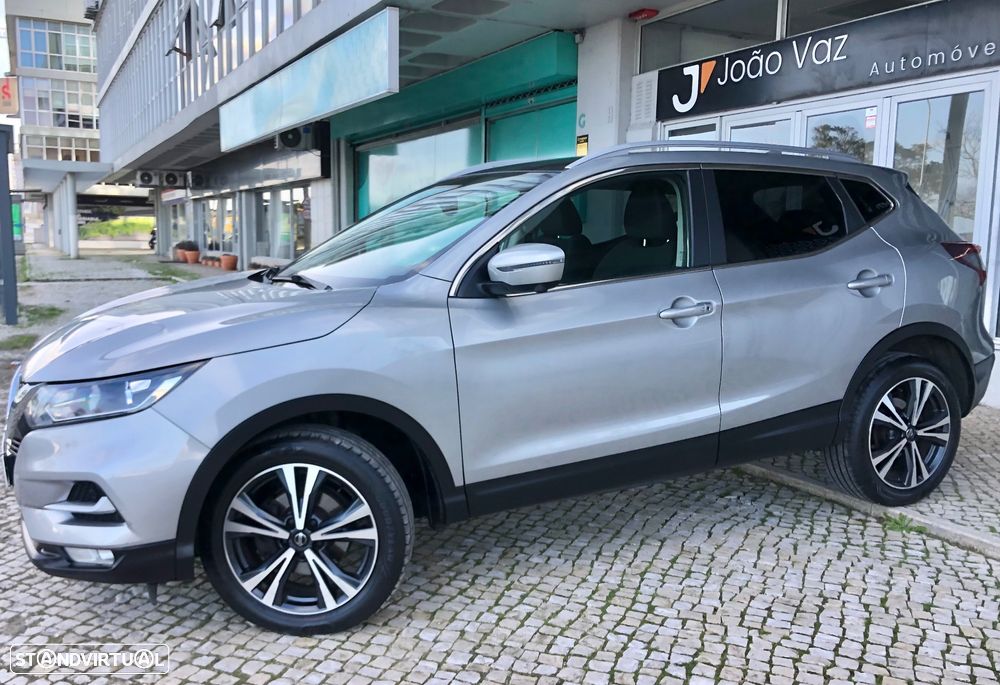 Nissan Qashqai 1.5 dCi N-Connecta DCT - 2