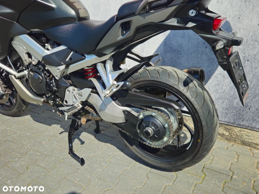 Honda VFR - 17