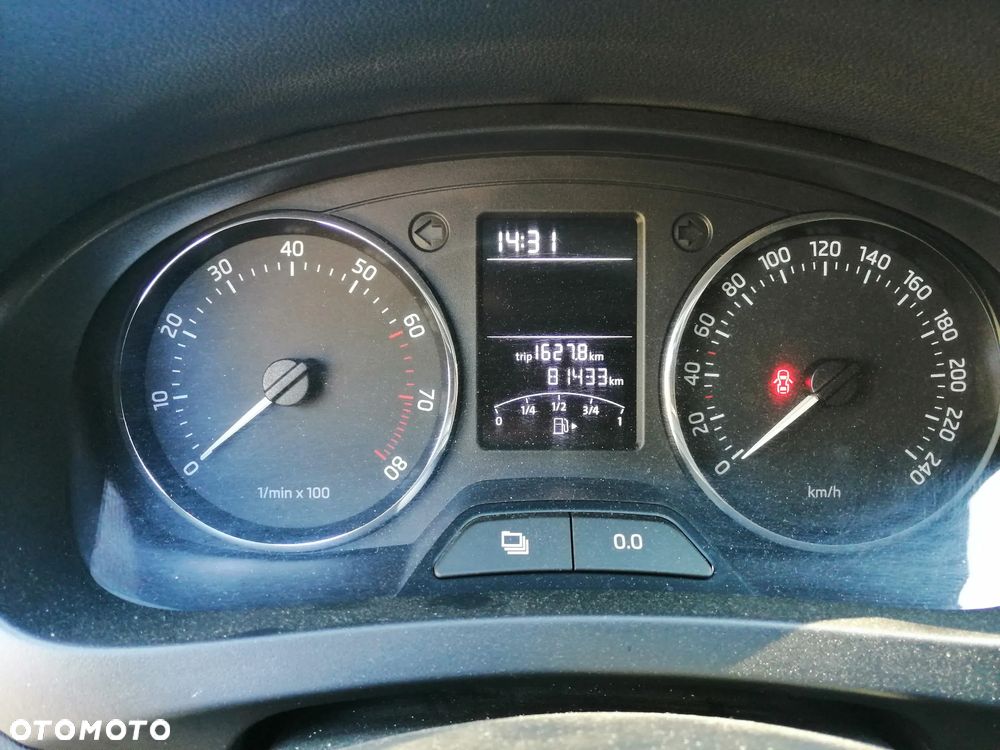 Skoda RAPID - 10