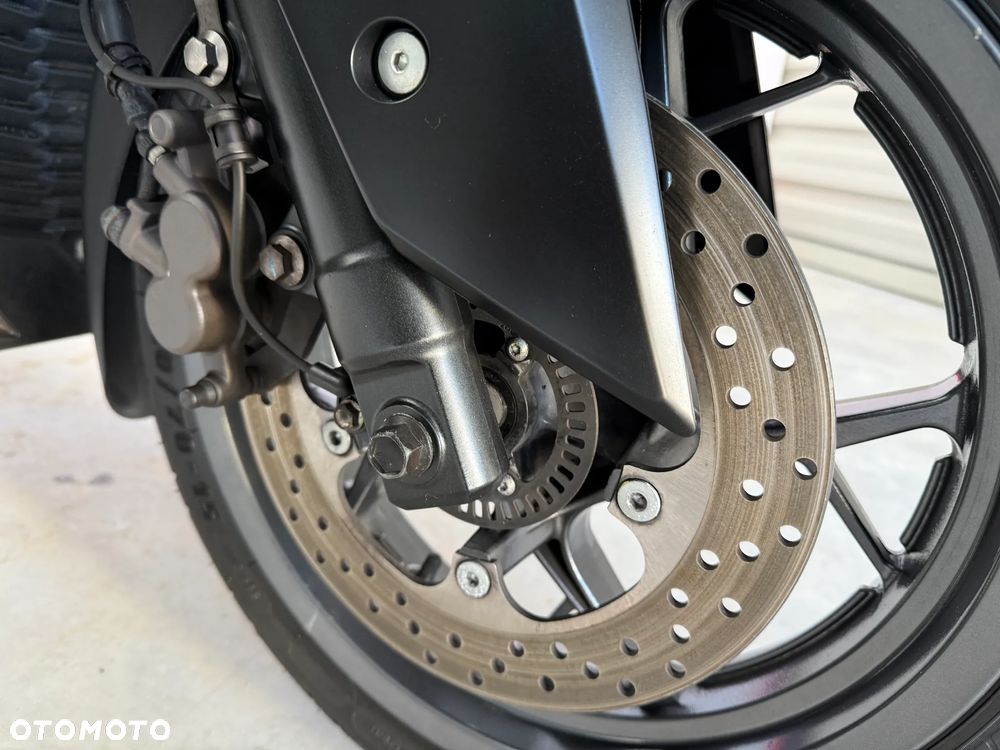 Yamaha X-max - 3