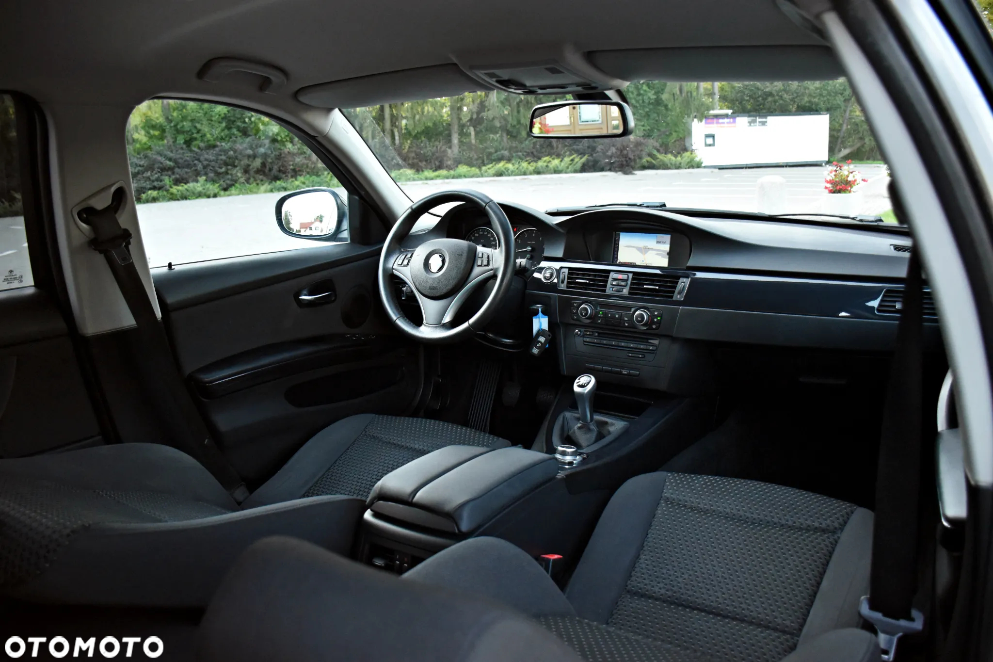 BMW Seria 3 320i - 38
