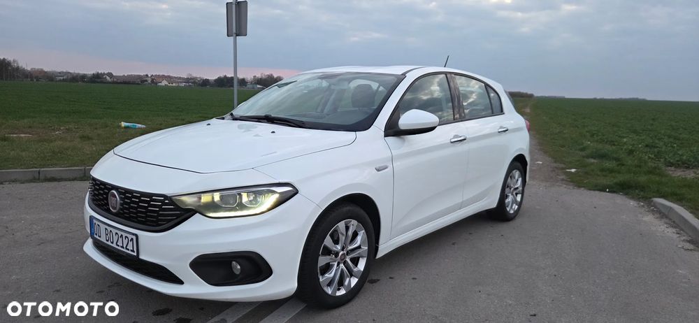 Fiat Tipo 1.4 T-Jet 16v Lounge - 2