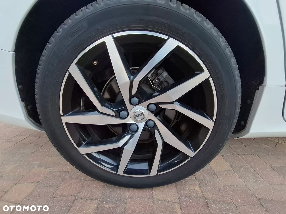 Volvo S60 T5 Momentum Pro - 18