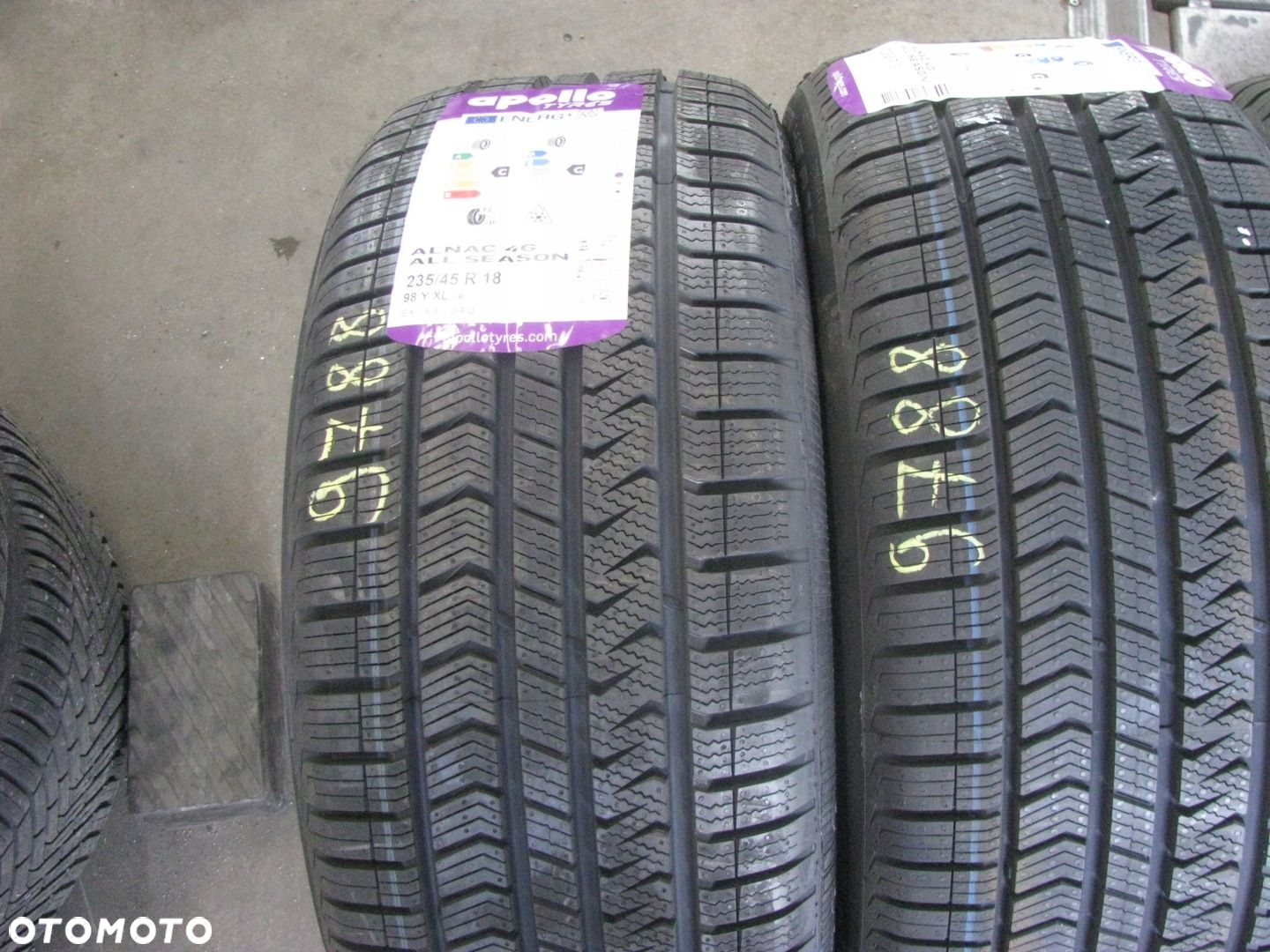Opona całoroczna Apollo Alnac 4G All Season 235/45R18 98 Y - 2