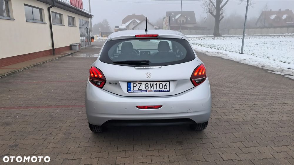 Peugeot 208 1.2 PureTech Allure - 6