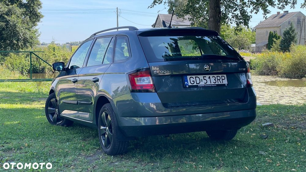 Skoda Fabia 1.0 TSI Style Color - 11